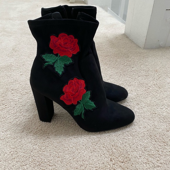 Steve Madden Women's Edition Ankle Bootie - Picture 6 of 8